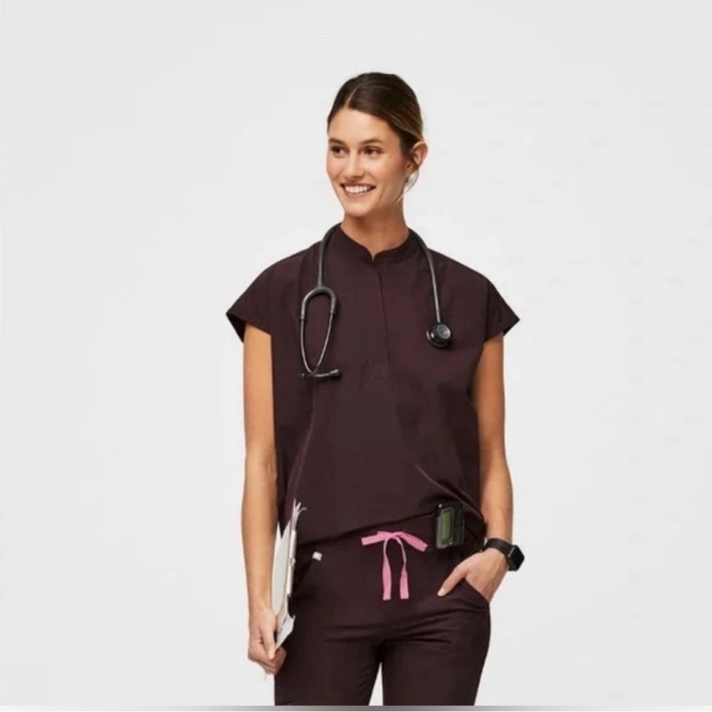 Figs Fionx Rafaela Oversized Scrub Top Limited Edition Dark Fig Brown/Purple